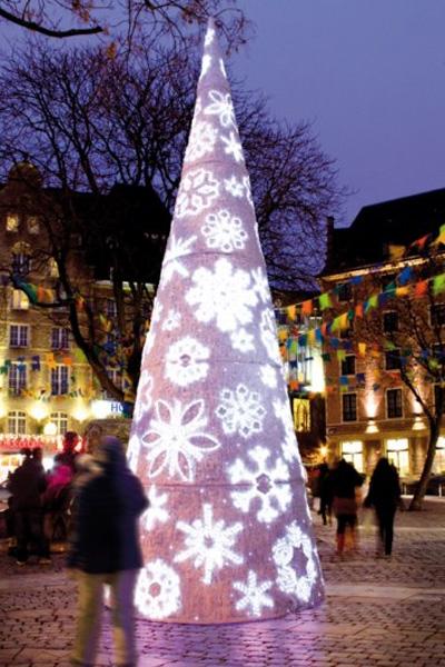 Sapin de Noël géant décor LED